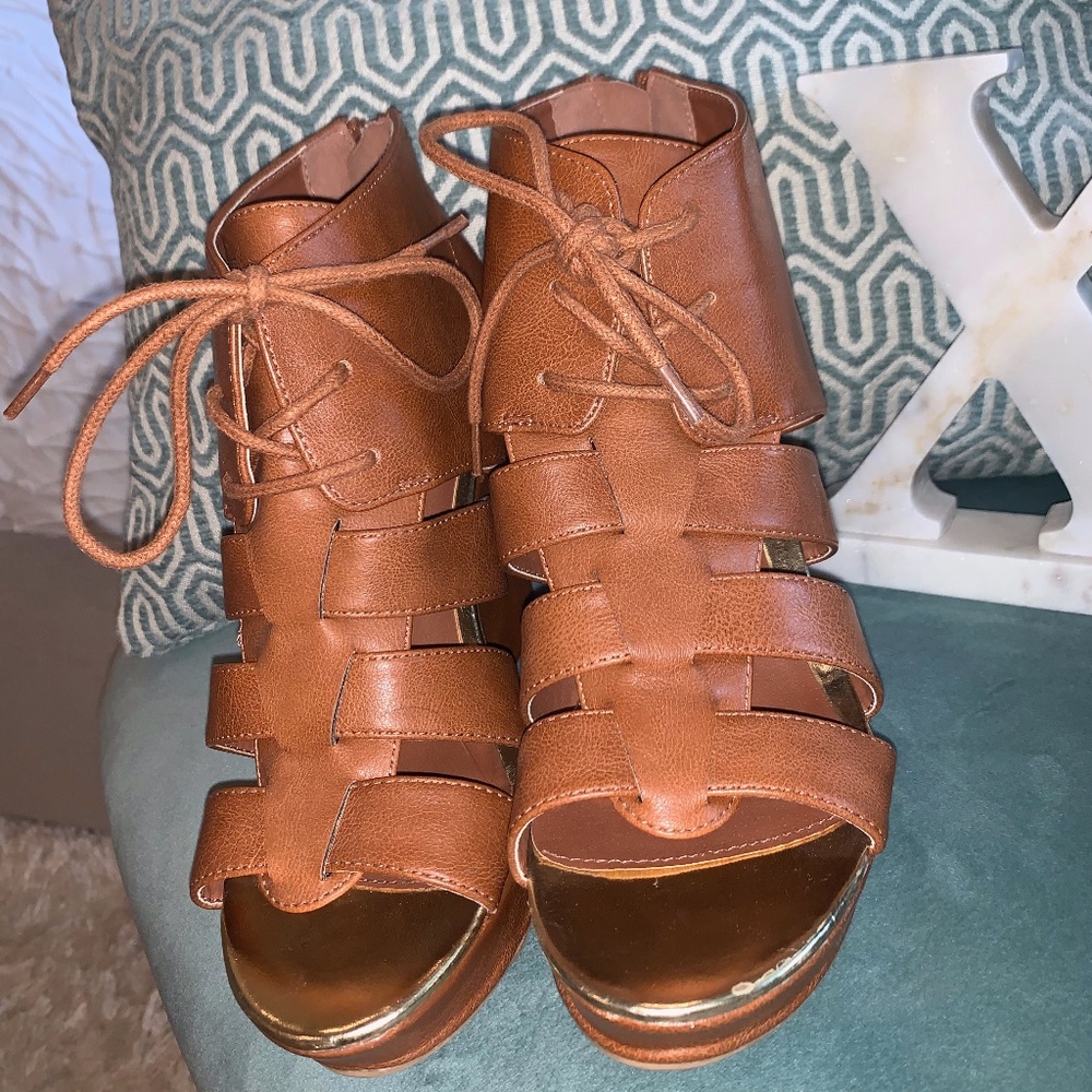 brown wedge